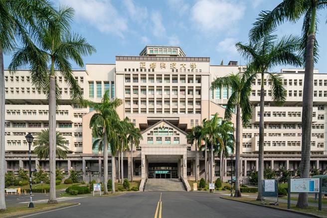 正修科大办学绩效优异，教育部校评，系所评鑑全通过。(正修科大提供／林雅惠高雄传真)