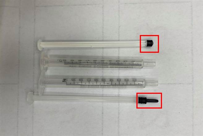 台中诊所医师赖信全靠着自掏腰包购买「1cc空针」，成功在施打22瓶疫苗后，多接种50人。(翻摄医师脸书)