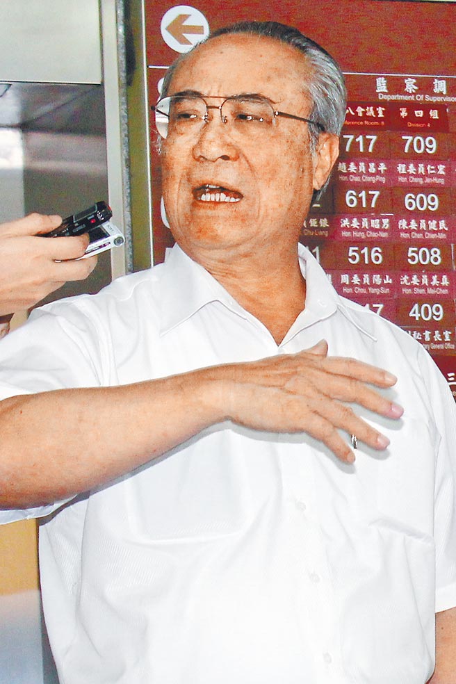 前监委吴丰山。（本报资料照片）