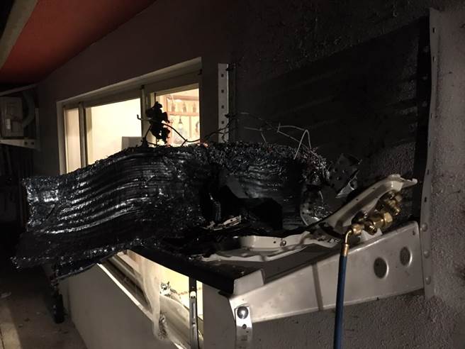 苗栗县南庄17日晚间传出冷气爆炸伤人事件，受伤男子脸部遭炸伤。（苗栗消防局提供／邱立雅苗栗传真）