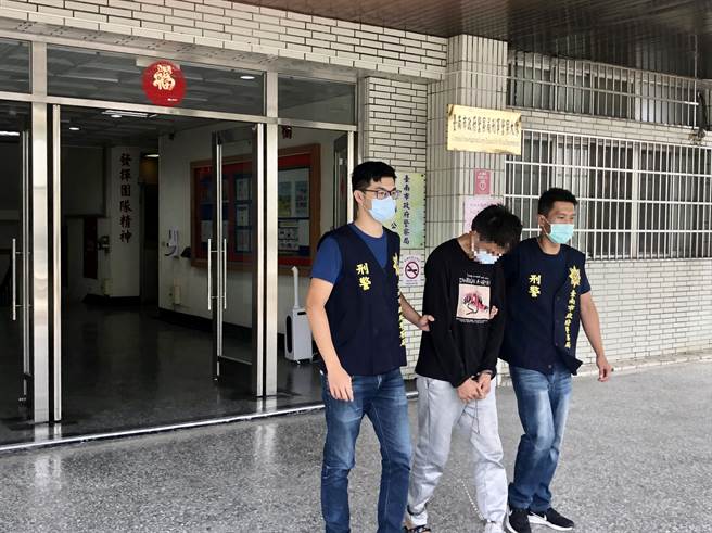 一名药头以为警察忙防疫，当起小蜜蜂穿梭各旅馆贩毒遭逮。(戴志扬翻摄) 