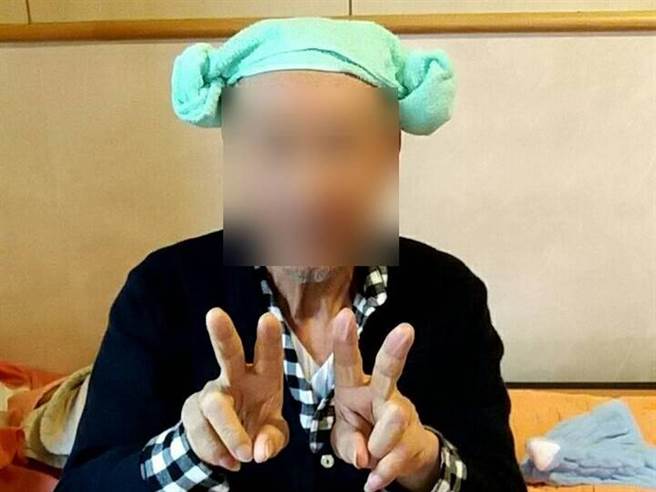 台北慈济医院成功为高龄90岁长者拔管，长者欢喜出院。（台北慈济医院提供）