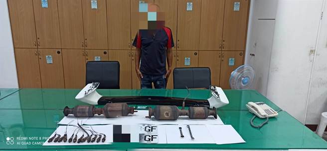 吴姓窃嫌专偷含铂金高价汽车零件。（读者提供／刘秀芬台南传真）