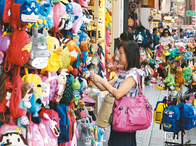 央行昨日召開第2季理監事會，將台灣今年經濟成長率（GDP）估值上修至5.08％。（本報資料照片）