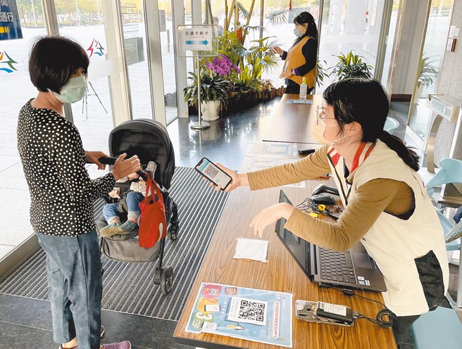 台中市「安心即时上工」资格放宽，还有逾千个工作机会持续招募。（台中市政府提供／陈世宗台中传真）