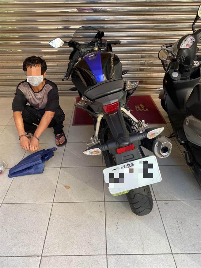 近日楊梅傳出多起機車竊盜案，經警方調閱監視器發現41歲郭姓嫌犯於短短10天內連續偷竊8台機車，警方表示，失車目前已陸續通知失主領回。（楊梅分局提供／蕭靈璽桃園傳真）