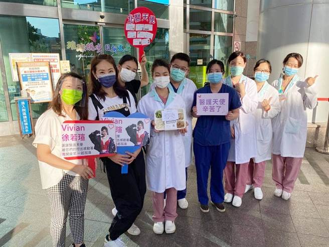 賈永婕仍持續發送愛心便當給各大醫院。（圖／翻攝自賈永婕的跑跳人生臉書）