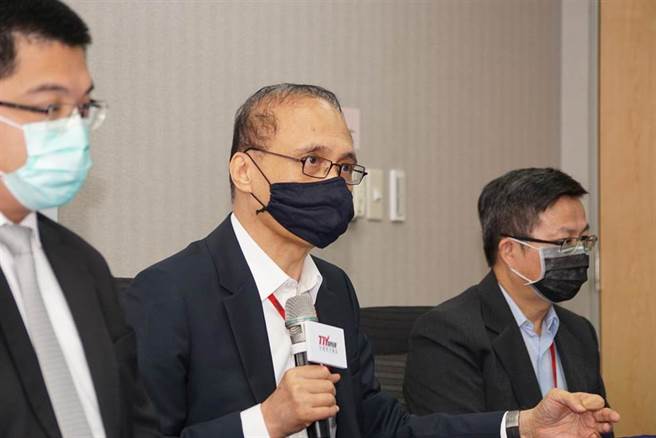 遭控挡郭台铭买疫苗，东洋发4点声明澄清。图中为董事长林全。（图／本报资料照）