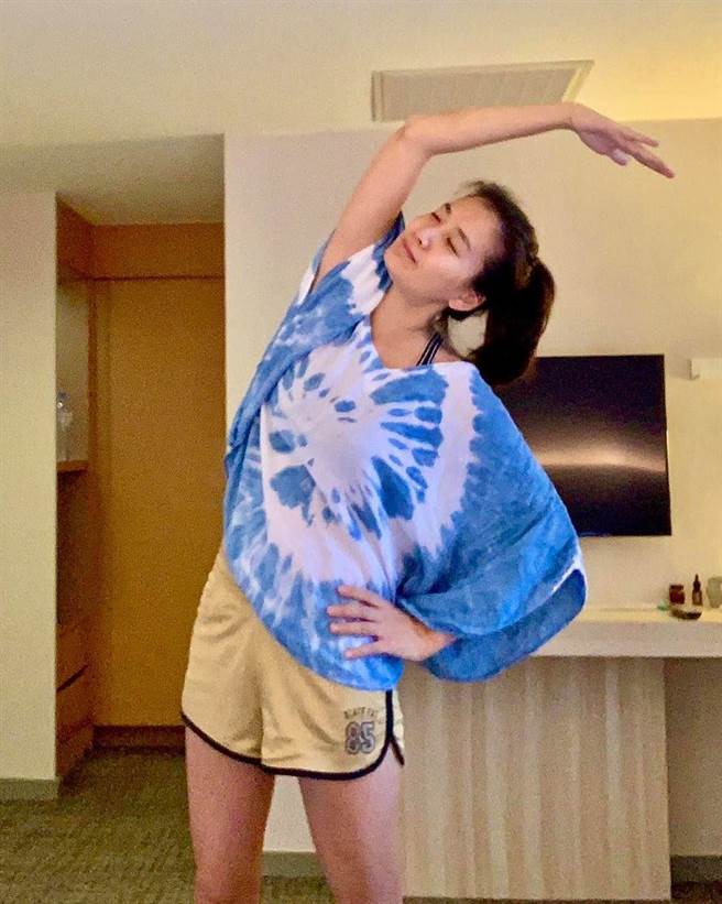 李培禎在集中檢疫所期間，規定自己每天運動30分鐘。 （摘自臉書）