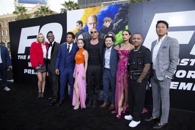 《玩命关头9》在洛杉矶举行盛大首映会，场面相当热闹。（UIP提供）