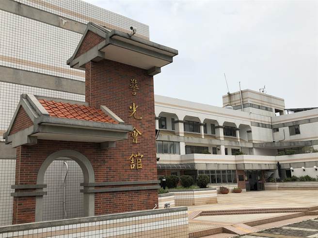 金门3天发生2起船只越界进入大陆水域， 累计5男送往警光会馆居检。（李金生摄）