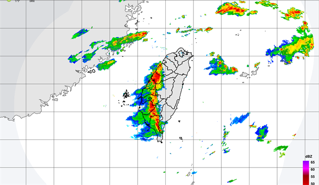 锋面接近及西南风影响，台湾南部地区有阵雨或雷雨。（图取自气象局网页）