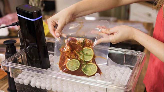 低温烹调的舒肥法能杀菌吗？营养师：这种肉品千万别这样做。(示意图/好食课提供)