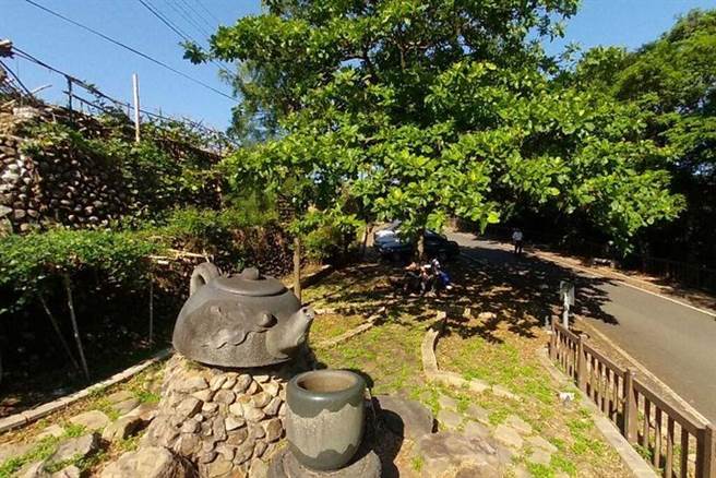 ▲八卦山周边的山系因地利优势，有许多美丽的茶园。　图：交通部观光局参山国家风景区管理处╱提供