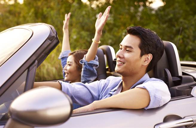 生肖龙、牛、鼠的人从夏至6／21起至7／7期间运气最旺，金钱、桃花或事业运都会步步高升。（图／Shutterstock）