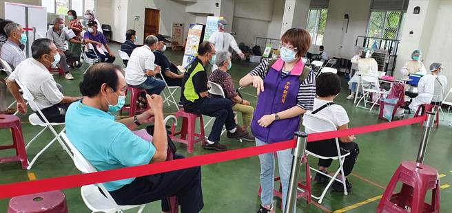 屏東再傳施打疫苗後死亡，死因待釐清。圖與新聞事件無關。(屏縣府提供)