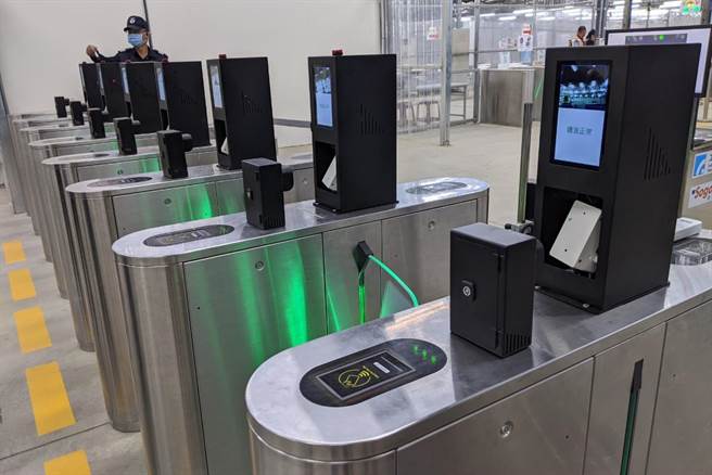 工研院新一代「热影像体温异常侦测技术」，已客制化协助台积电将体温侦测结合个人身份资料，整併至新竹新建厂工地的员工门禁管理系统。（工研院提供／罗浚滨新竹传真）。