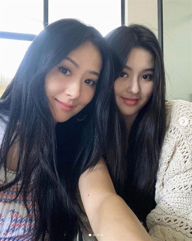 孙芸芸和女儿像姐妹。（图／IG@孙芸芸）