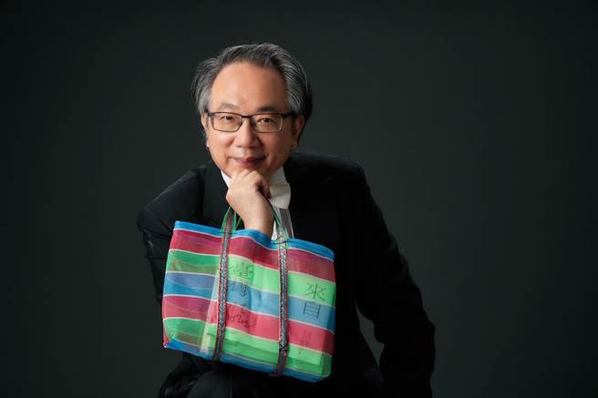 指挥家吕绍嘉回溯自身成长背景，从客家音乐寻找新灵感。（国家交响乐团提供）