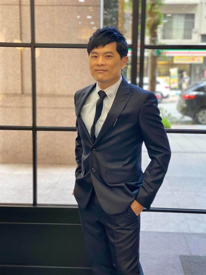 苏明渊一个多月来大都待在家中防疫。（翻摄苏明渊脸书）