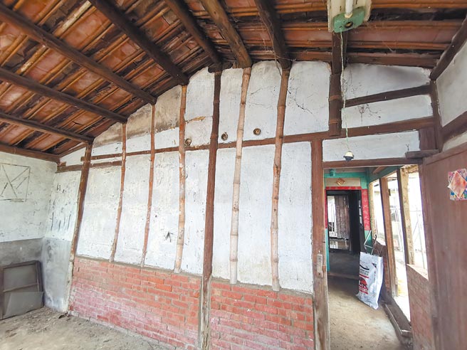 台南後壁頂長社區要修復的楊家老屋有近百年歷史。（劉秀芬攝）