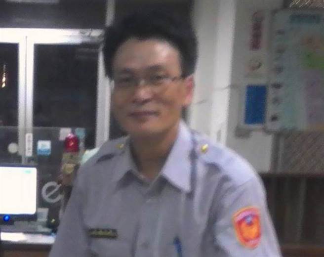 南市鯤鯓派出所長腦部血栓，疑似打疫苗引發不良反應。(洪榮志/台南傳真)