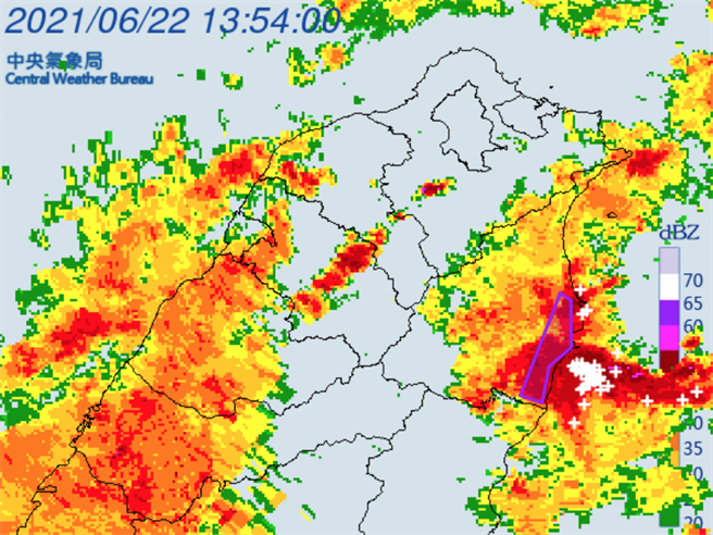 宜蘭有大雷雨。（翻攝自氣象局）