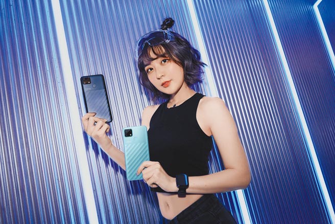 realme narzo 30A搭載聯發科Helio G85遊戲處理器，有6000mAh超大電量。（realme提供）