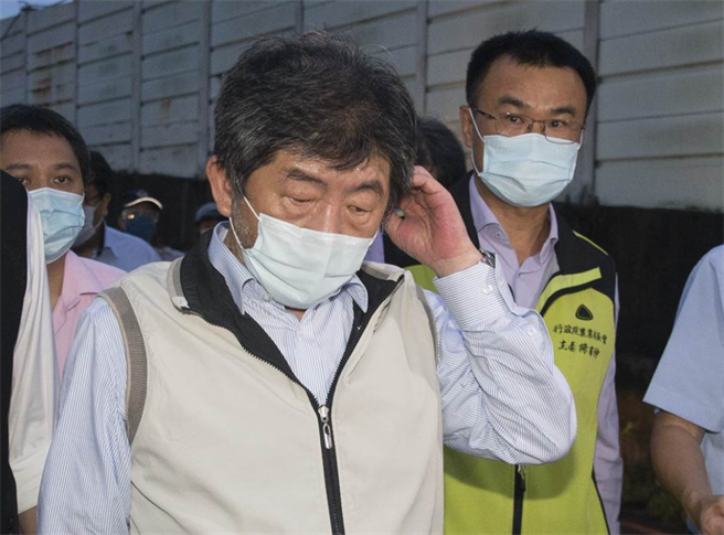 陈时中今凌晨突袭北农，建议全做PCR检测。 （图／杜宜谙）