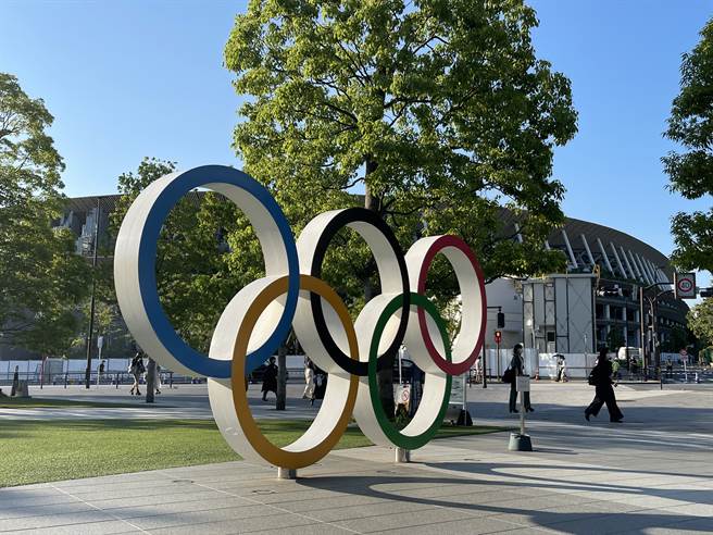 东京奥运暨帕运组织委员会紧急踩煞车，改为研议不卖酒。(图／中央社)