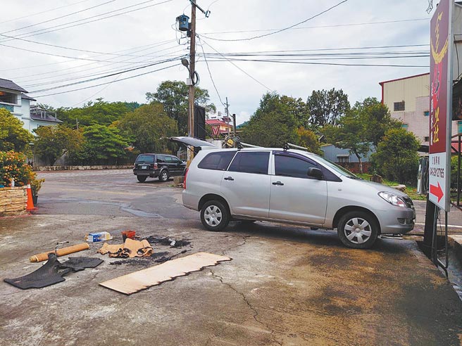 两名大学生在埔里镇陈尸休旅车内，检察官22日相验后将再复验，案情尚待厘清。（民眾提供／廖志晃南投传真）