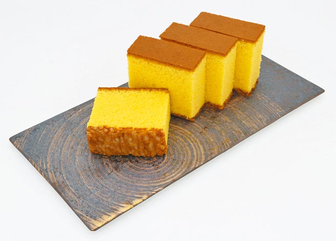 SOGO忠孝馆和风节「福砂屋长崎蛋糕0.6号」，1条600元。（SOGO提供）