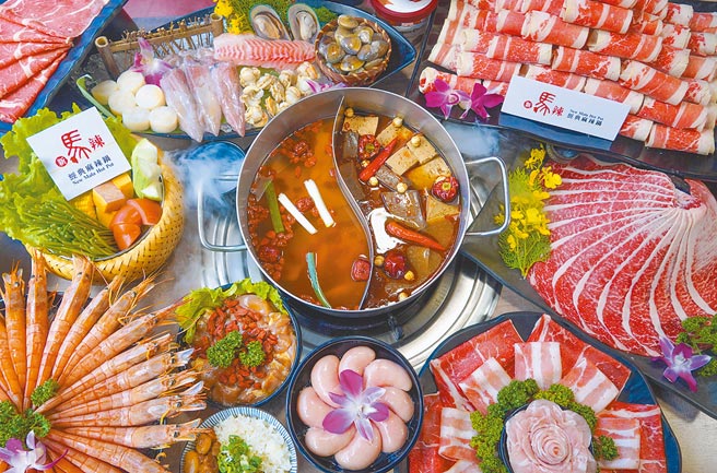 「马辣」、「新马辣」火锅新增「超值加价购专区」共15项精选商品，全面5折供应。（马辣集团提供）