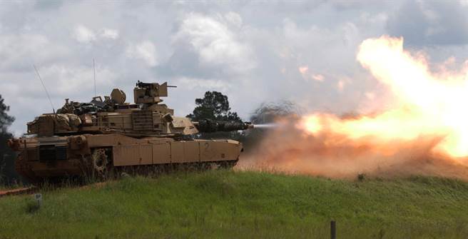 美国陆军第3机械化步兵师第1装甲旅战斗队（1st Armored Brigade Combat Team, 3rd Infantry Division）在演训中攻击目标的资料画面。（美国陆军）