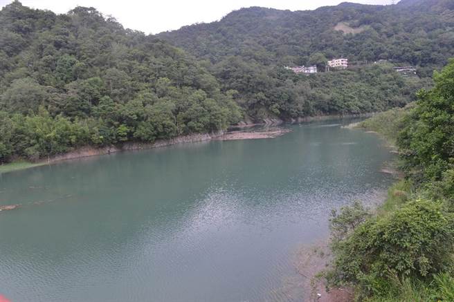 翡翠水庫本月初發現半截無名屍。（新北市警察局提供）