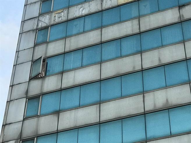 逸嘉老人长期照护中心目前总计28人染疫。（陈彩玲摄）