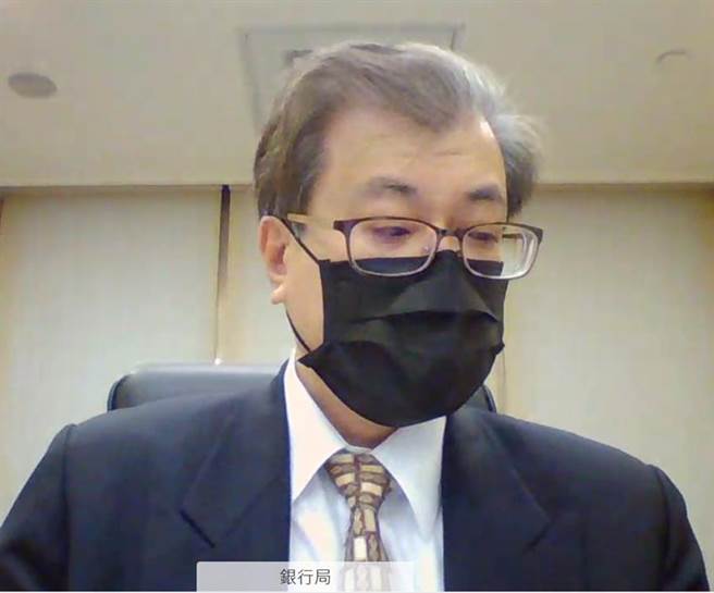 银行局副局长黄光熙。（图／金管会视讯记者会画面）
