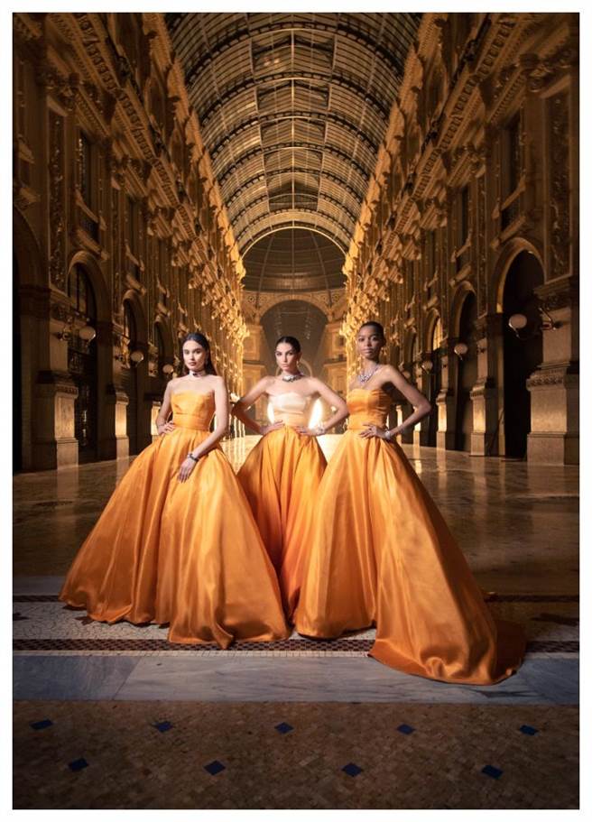 宝格丽MAGNIFICA顶级珠宝秀在米兰时尚地标艾曼纽二世迴廊登场，气势不凡。（BVLGARI提供）