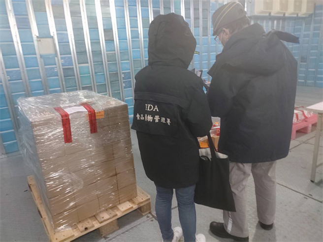 mRNA疫苗必须低温储存，对运送是一大挑战。(图片来源：食药署）