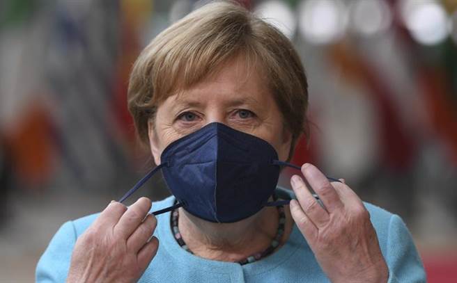 德國總理梅克爾表示，應尋求和俄羅斯總統蒲亭直接對話。（圖／美聯社）