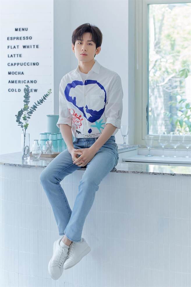 人气演员成毅外型帅气。（LiTV、成毅工作室提供）