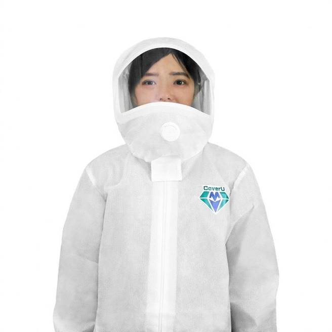 美德飞行防护衣，提供上半身全罩式防护，100％过滤大于1微米微粒(PM2.5=2.5微米粒子)，阻绝航程及公共场所污染源，1280元。(台隆手创馆提供)