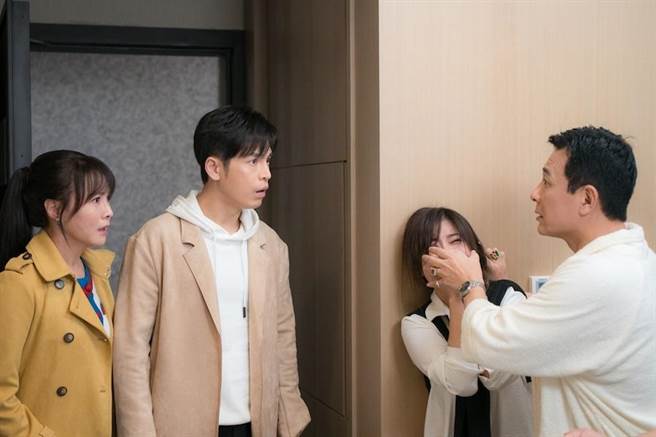 叶家妤剧中被吃豆腐。（民视提供）