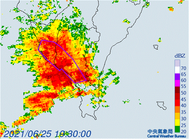 氣象局針對「高雄市、屏東縣」發布大雷雨即時訊息。（氣象局提供）