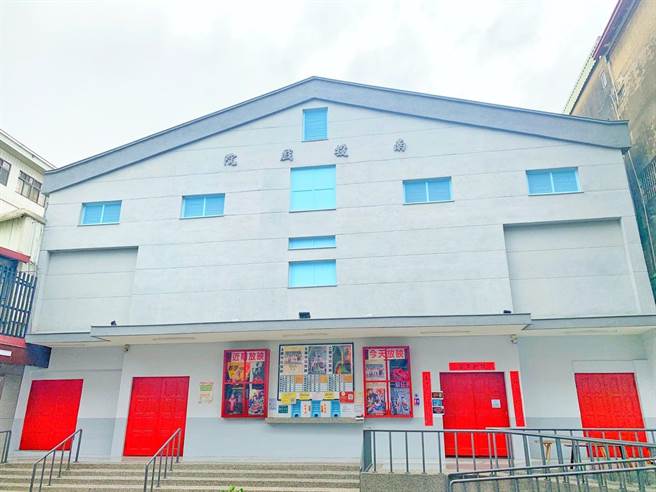 南投戲院今年迎向100周年。（蔡杰峰提供）