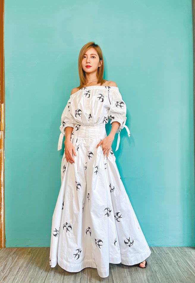 蔡黄汝自嘲防疫宅在家废到最高点。（繁星浩月提供）