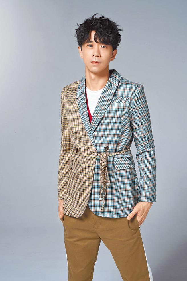 光良热心公益，温暖送爱心便当致谢医护人员。（星娱音乐提供）