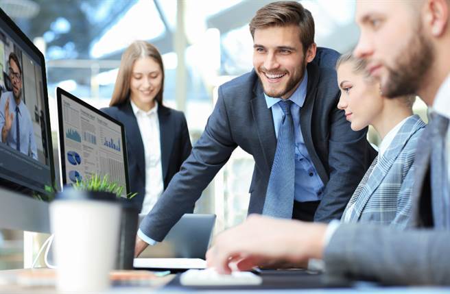 处女座、双子座、摩羯座的人天生优秀，从来不间断学习，很懂得时时增进自我能力。（图／Shutterstock）
