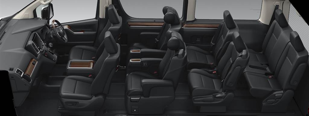 Toyota Granace 新年式亮相、新增副駕駛座頭枕自動下降、側面「老闆鍵」控制！
