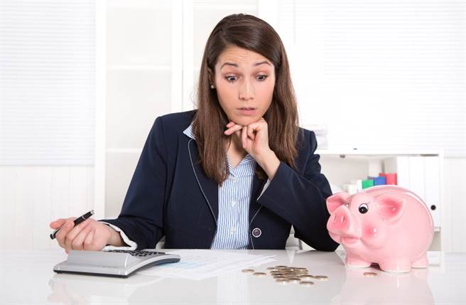 生肖狗、羊、龙的人在下半年富贵享不尽，可望透过不断进取，过上不愁吃穿的生活。（图／Shutterstock）
